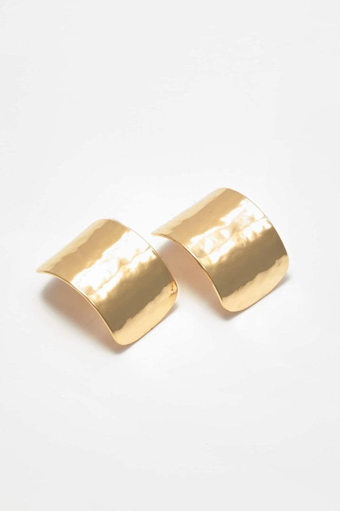Golden maxi hoop earrings