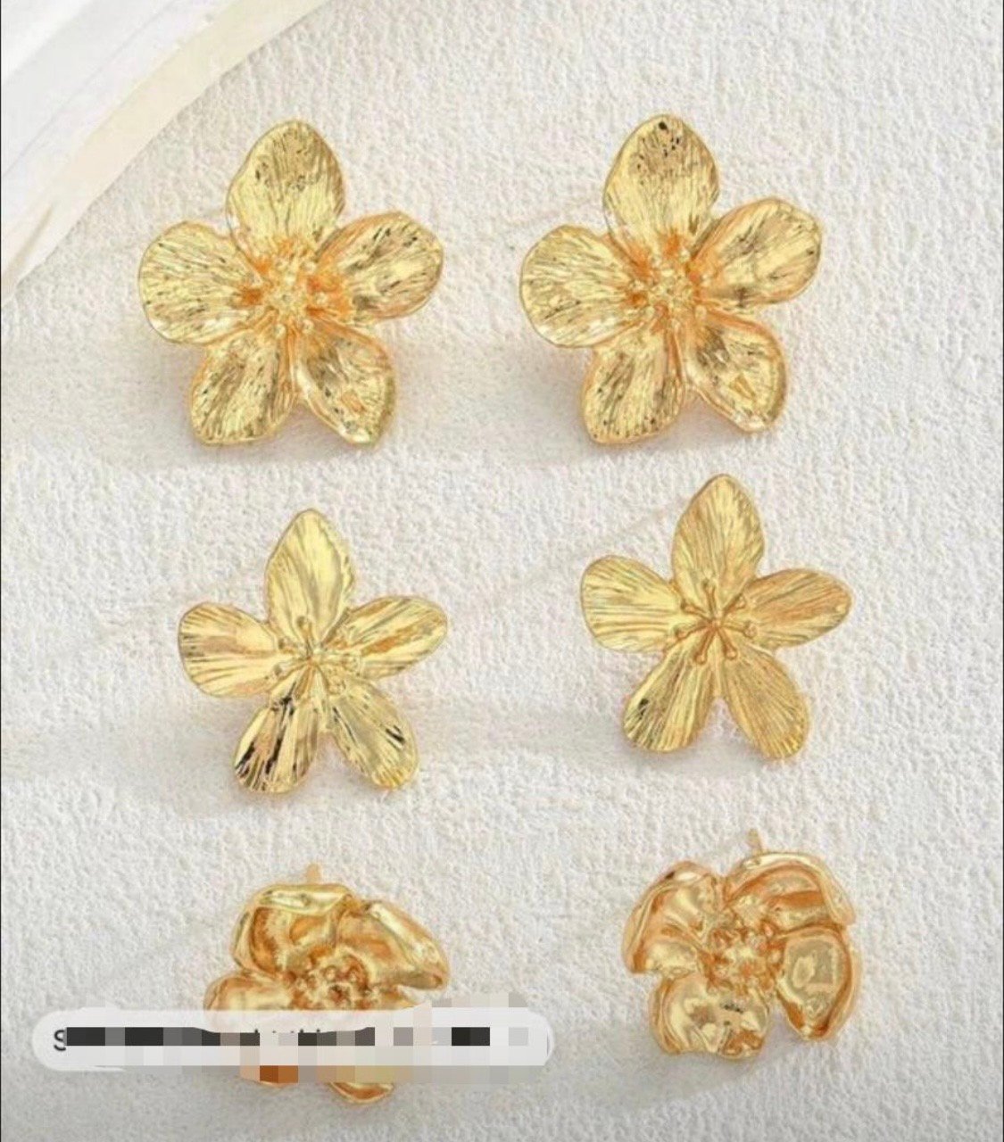 Gold flower earrings
